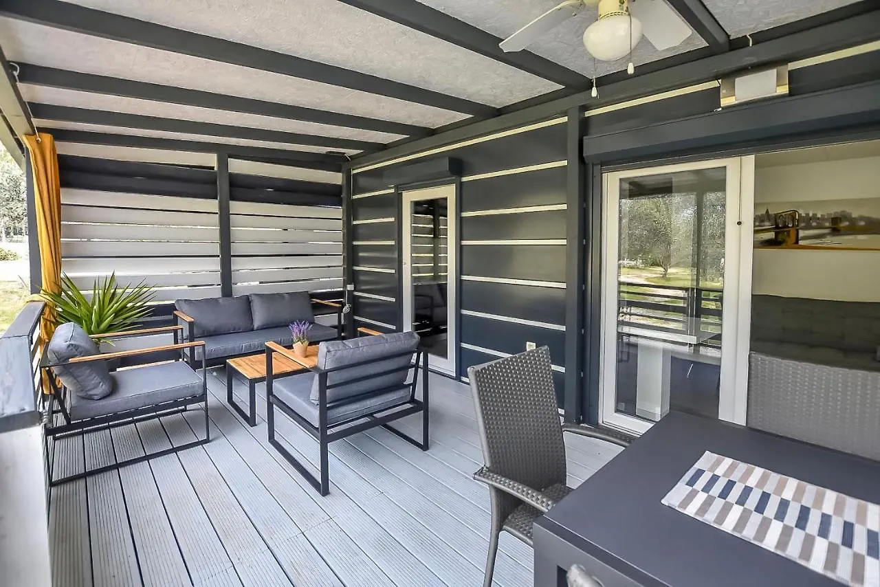 Mobile Home Pen Shell Biograd Na Moru